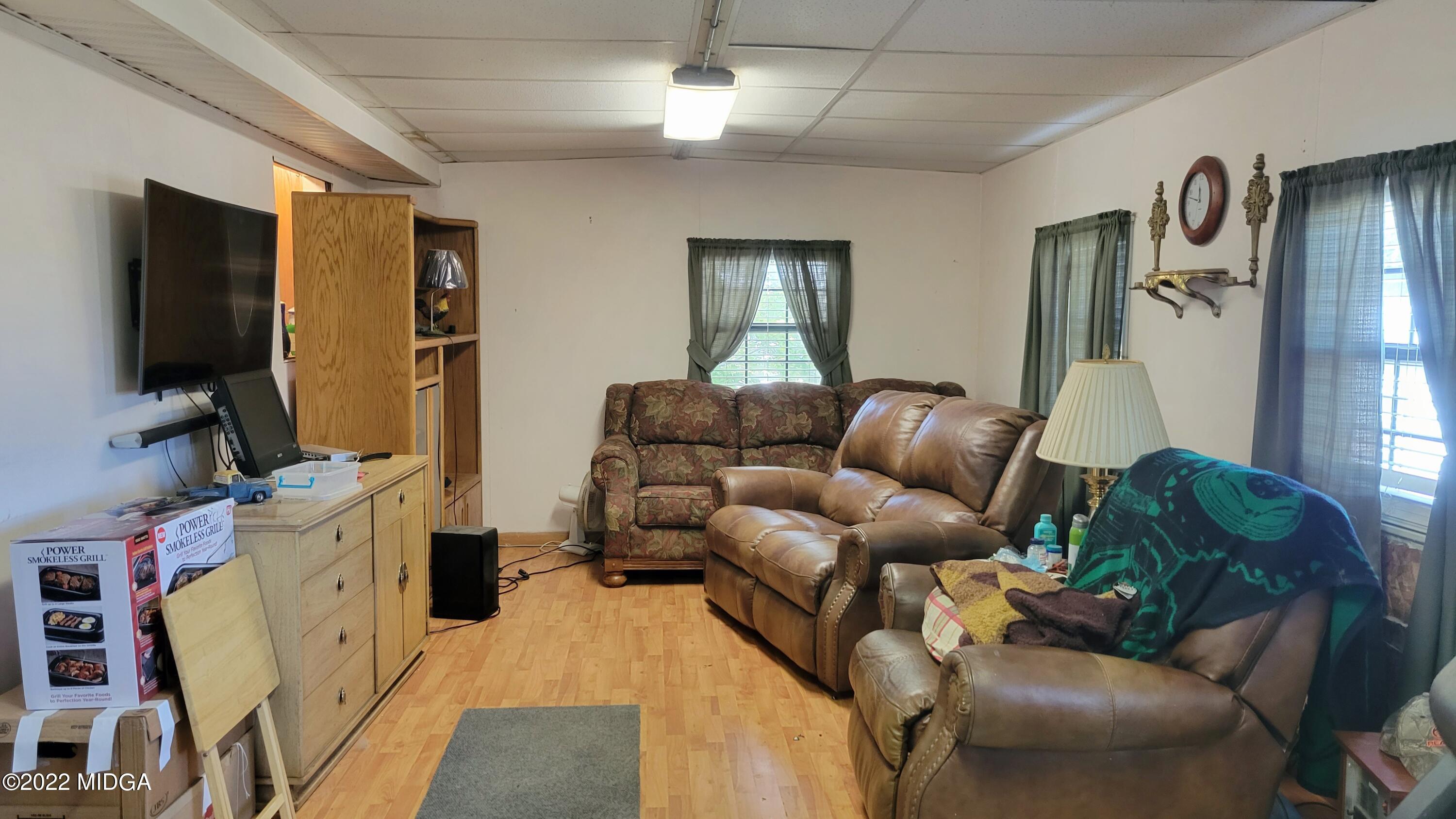 1102 Bonner Drive Perry, GA 31069 - Photo 8 of 12 20221006_124355
