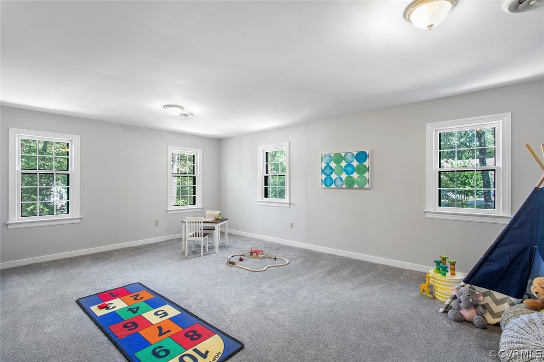 4000 Poplar Grove Road Midlothian, VA 23112 - Photo 33 of 42 a room with toys and a window
