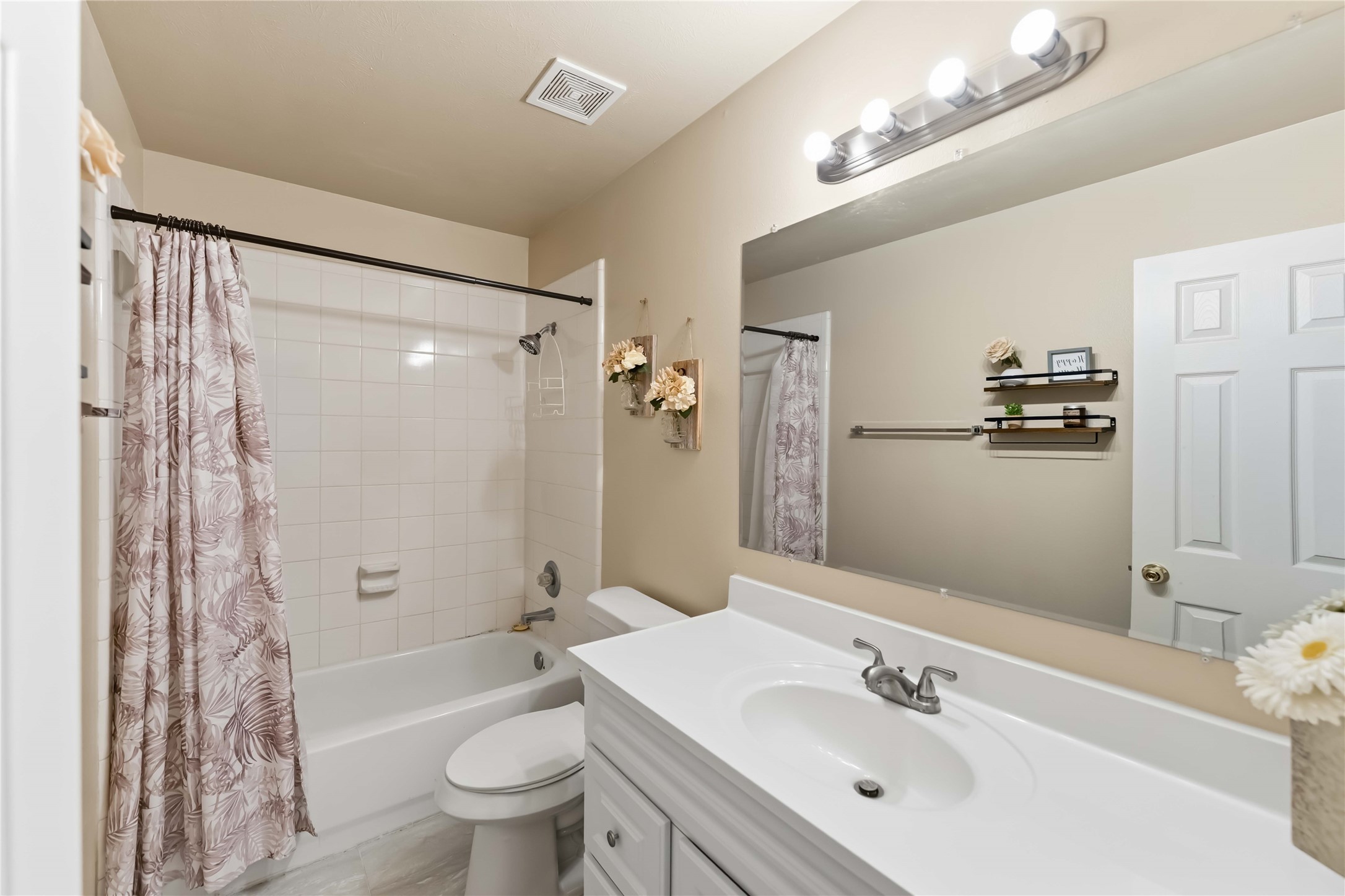 14310 Rolling Hills Lane Rosharon, TX 77583 - Photo 16 of 19