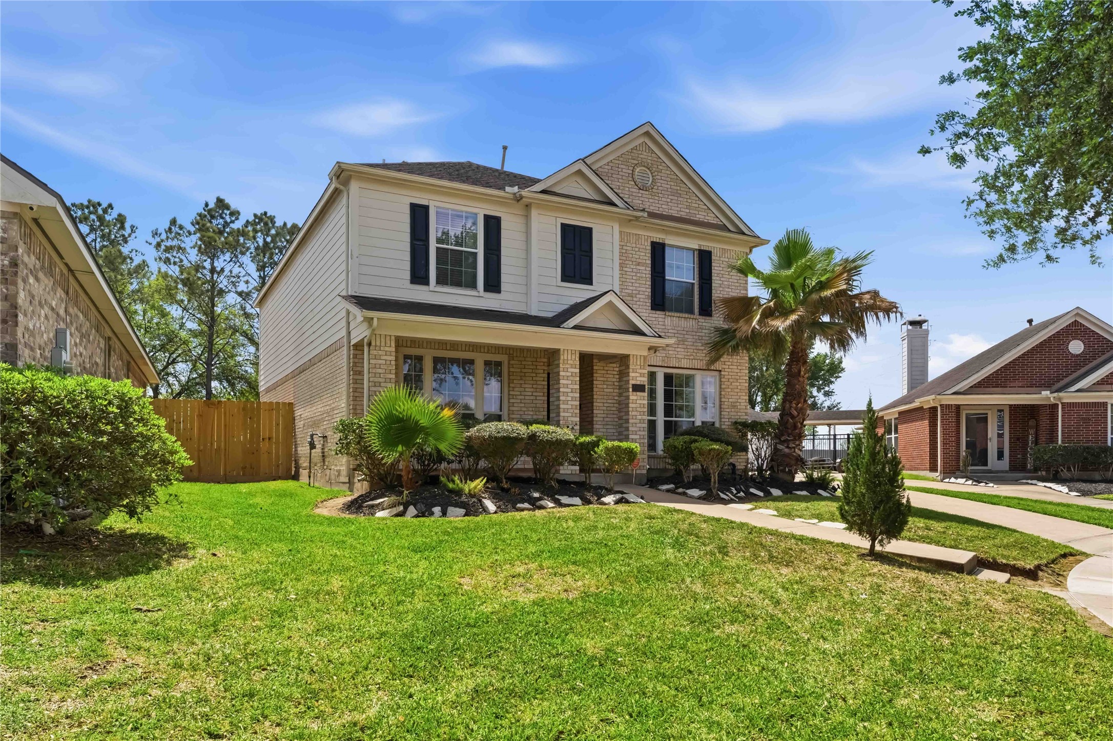 14310 Rolling Hills Lane Rosharon, TX 77583 - Photo 2 of 19