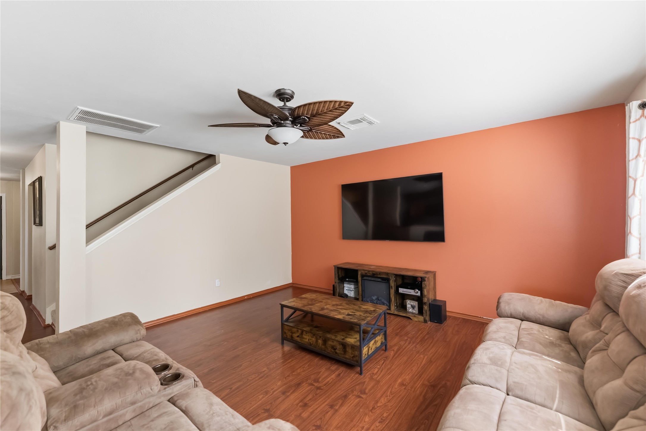 14310 Rolling Hills Lane Rosharon, TX 77583 - Photo 3 of 19