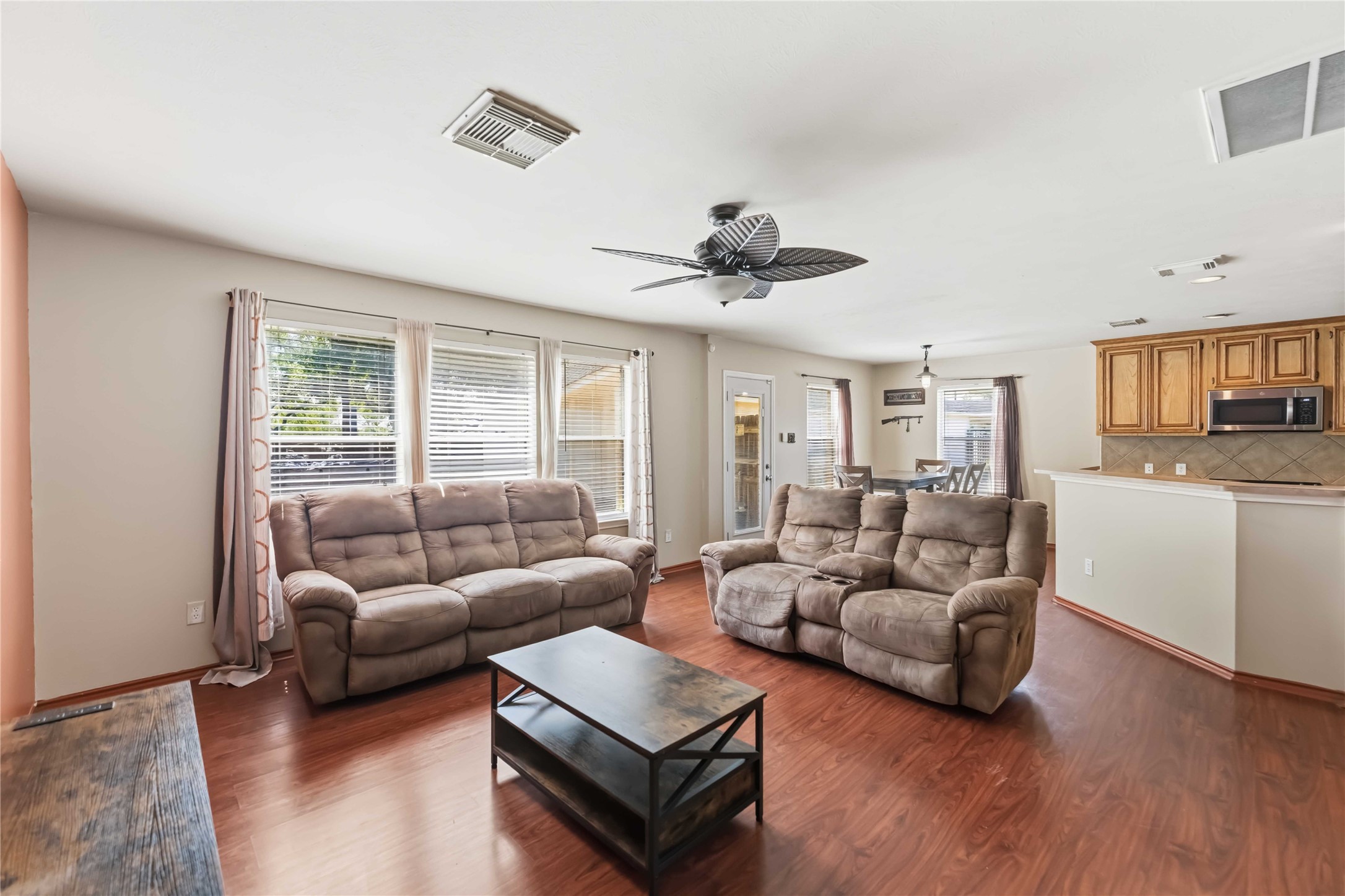 14310 Rolling Hills Lane Rosharon, TX 77583 - Photo 4 of 19