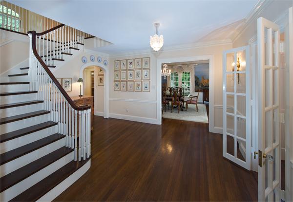21 Albion Road Wellesley, MA 02481 - Photo 2 of 26