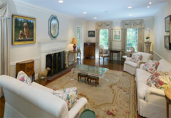 21 Albion Road Wellesley, MA 02481 - Photo 3 of 26
