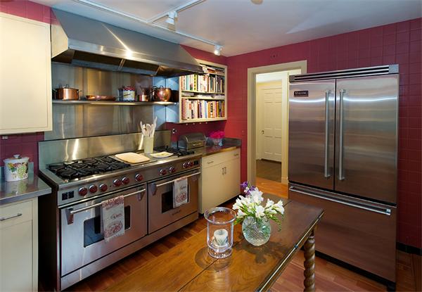 21 Albion Road Wellesley, MA 02481 - Photo 4 of 26
