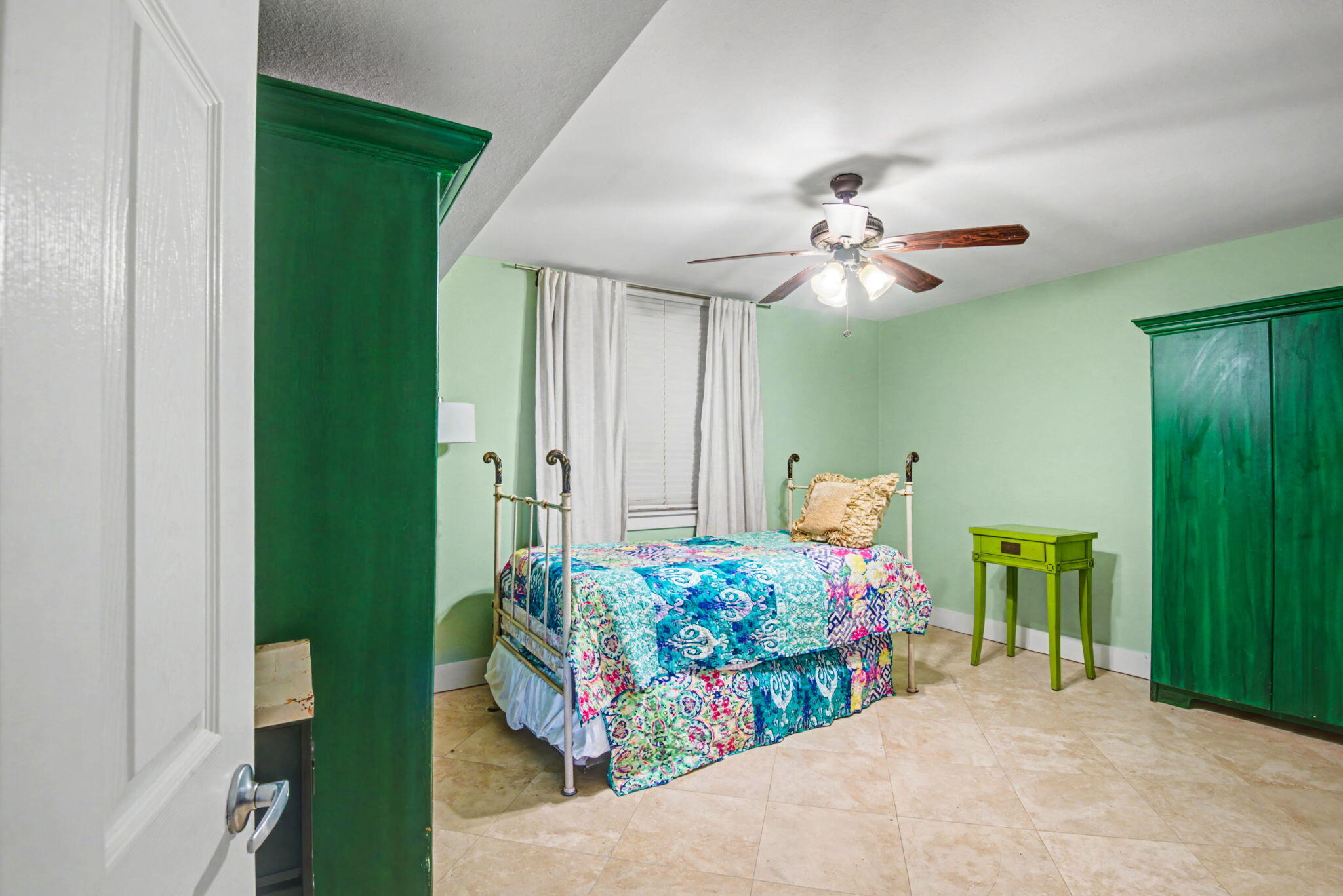 30 Moreno Point Road, Unit 306B Destin, FL 32541 - Photo 20 of 47 18-Dolphin_Pointe_306B_20260216_86