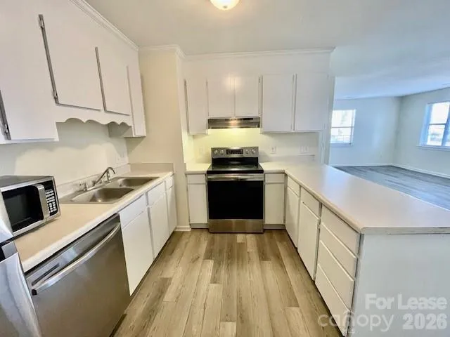 $1,650 | 416 East 19th Street, Charlotte, NC 28206