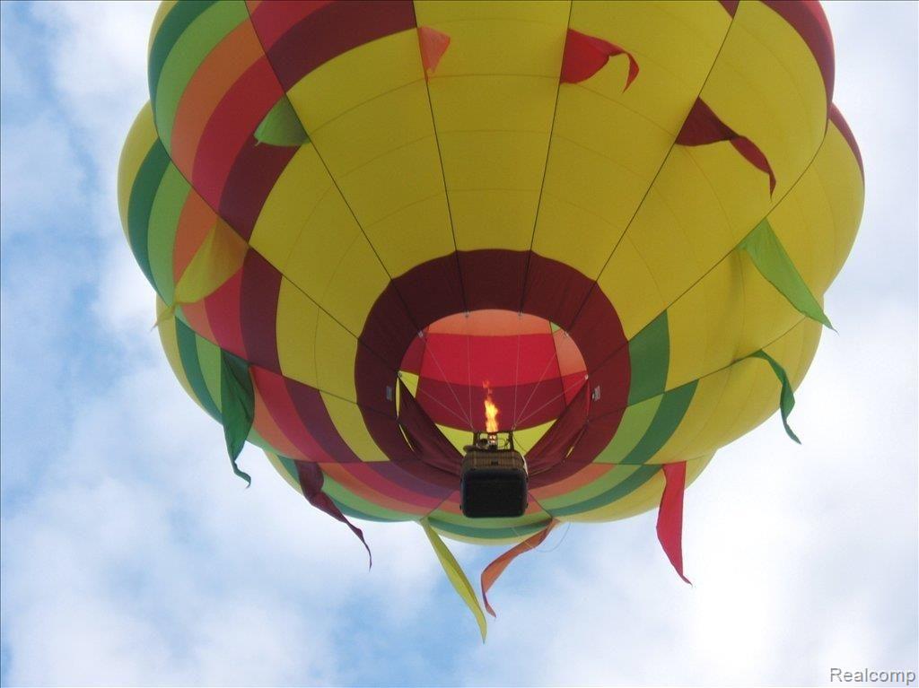 2677 Brewer Road Howell, MI 48855 - Photo 5 of 9 BALLOONFEST FROM HOME