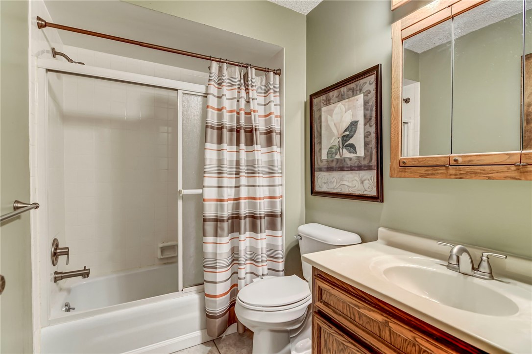 4633 Butler Drive Decatur, IL 62526 - Photo 24 of 45 Gallery Image 24