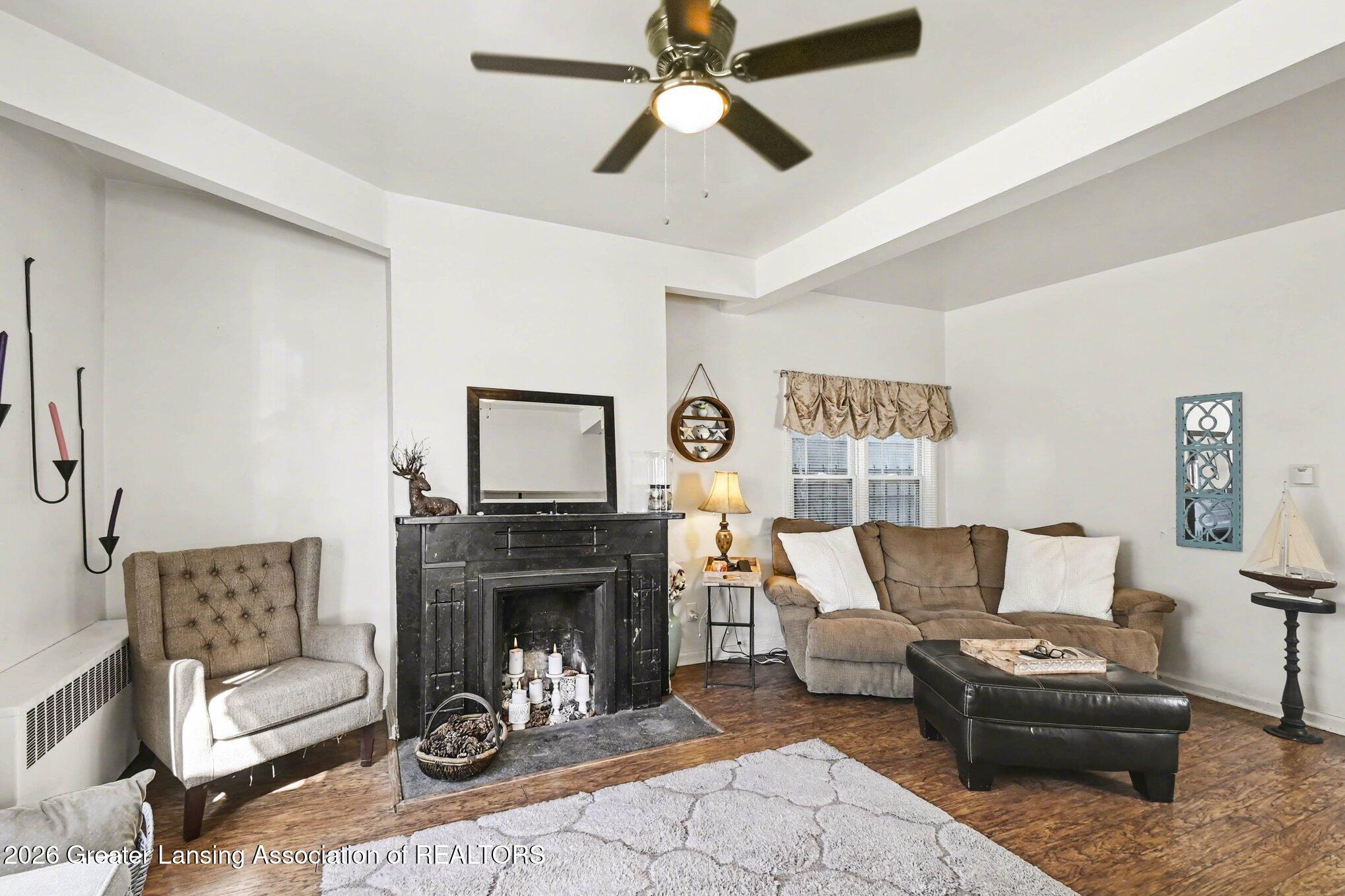 514 North Walnut Street Lansing, MI 48933 - Photo 2 of 30 006_file_2127