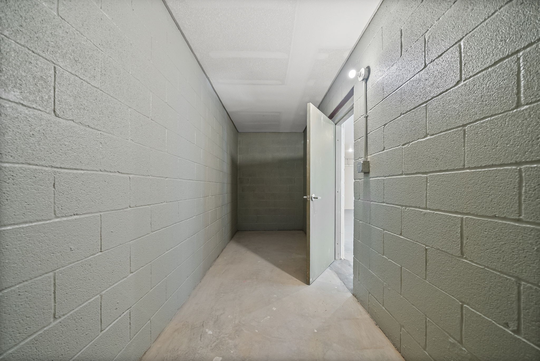 612 Hill Road Clarksville, TN 37040 - Photo 35 of 44 a view of bathroom