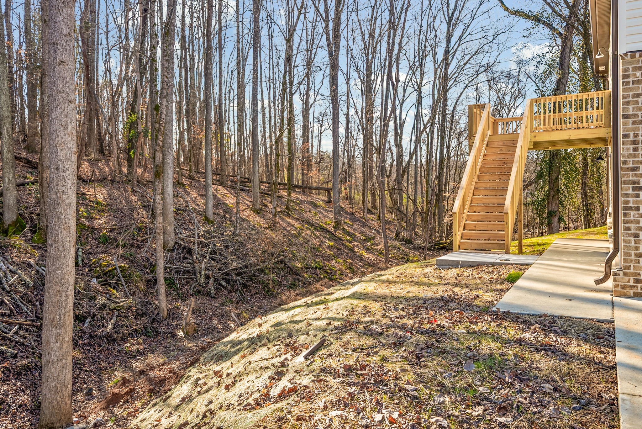 612 Hill Road Clarksville, TN 37040 - Photo 39 of 44 a view of a pathway of the house