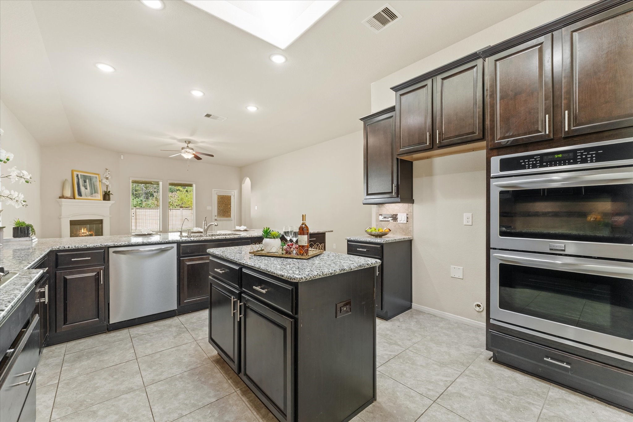 18130 Millau Viaduct Way Houston, TX 77044 - Photo 16 of 50