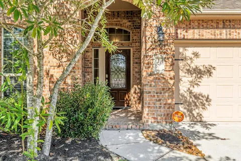 $359,900 | 18130 Millau Viaduct Way, Houston, TX 77044
