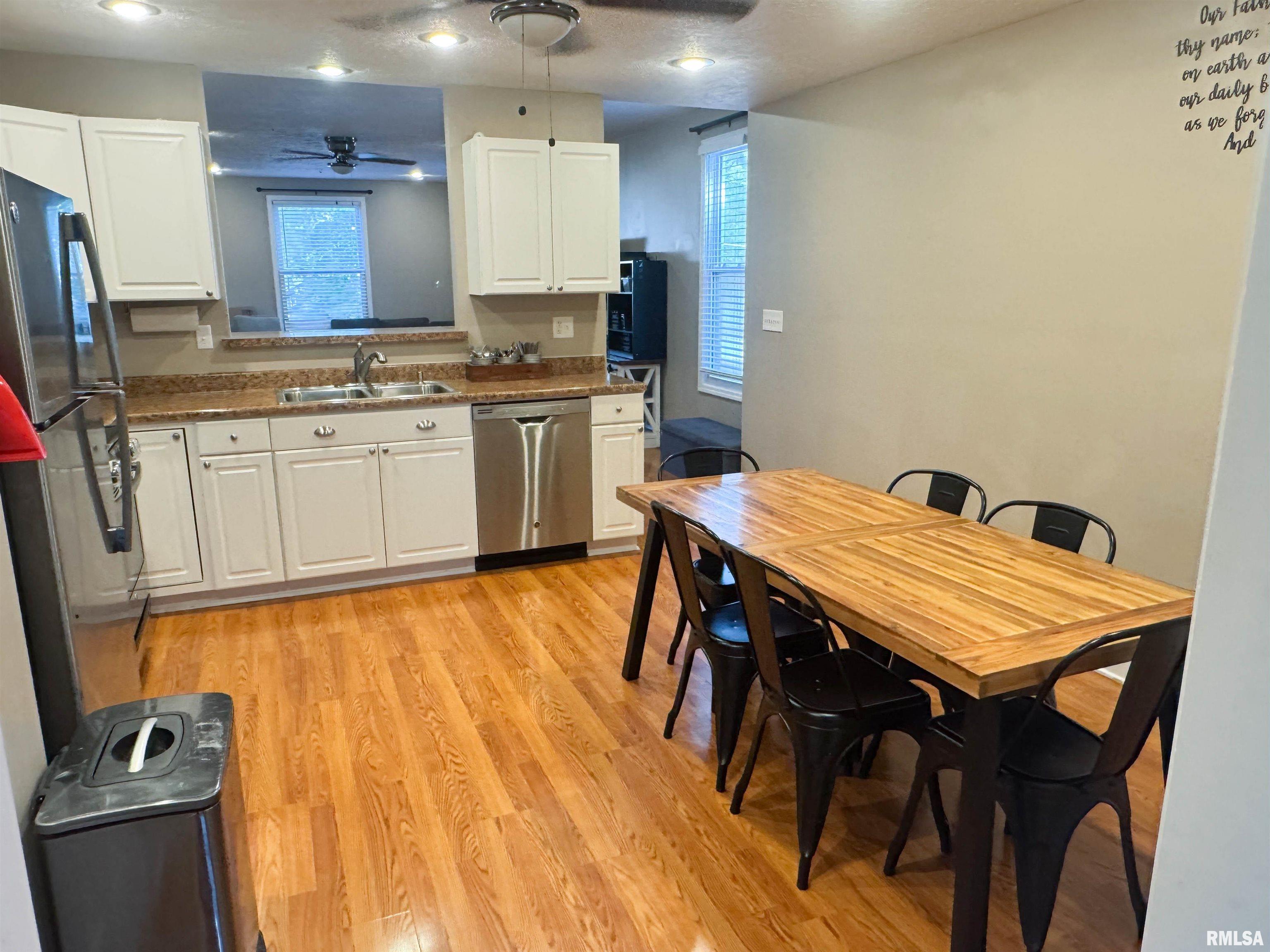 311 South Locust Street Jonesboro, IL 62952 - Photo 13 of 33