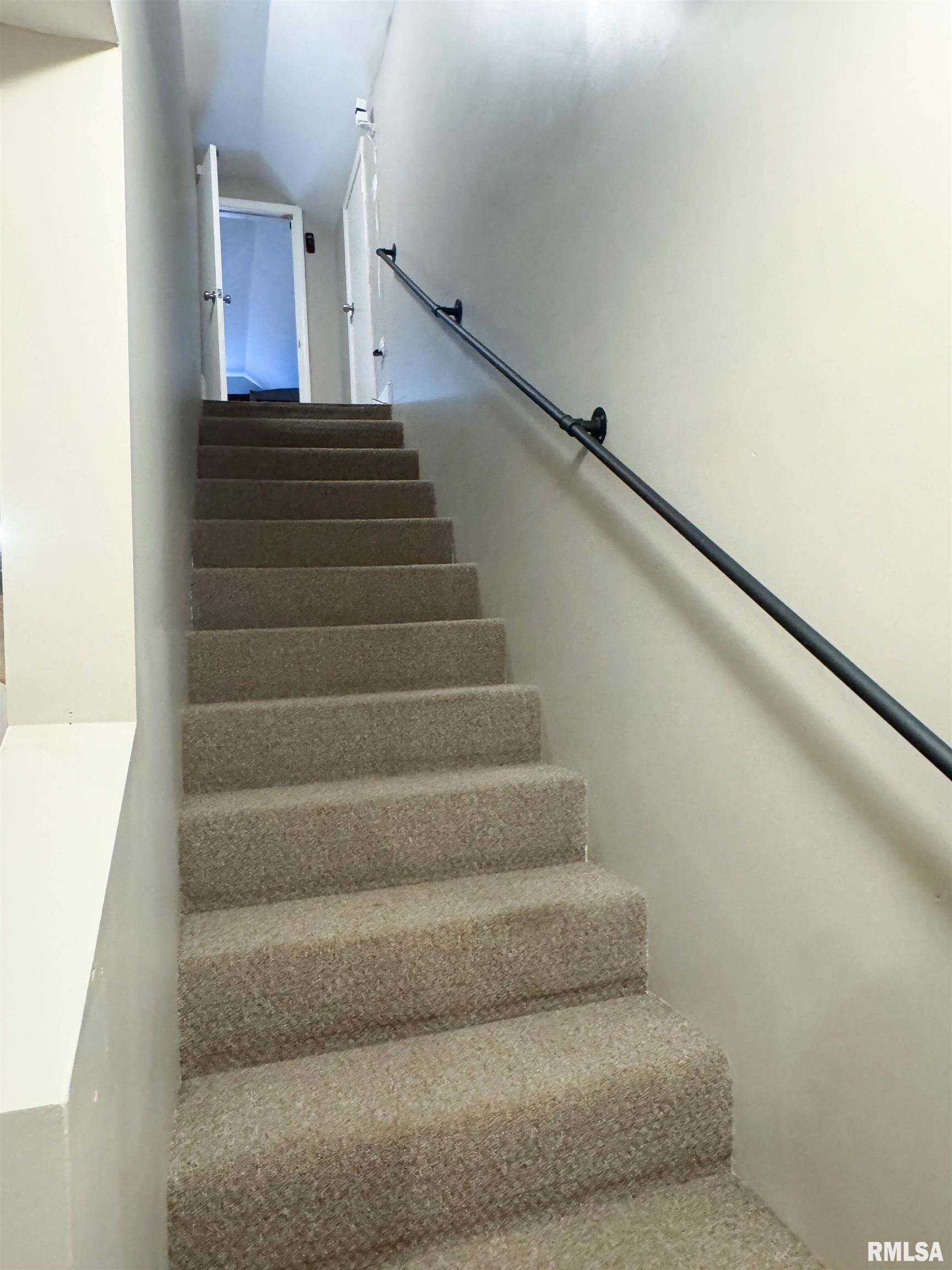 311 South Locust Street Jonesboro, IL 62952 - Photo 23 of 33