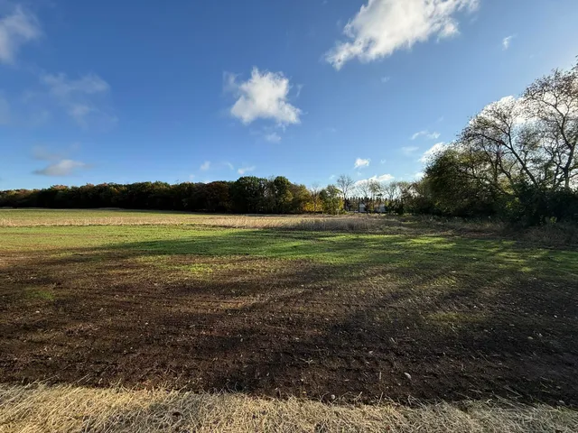 $194,900 | 932 Oliver's Drive, Unit LT1, Hubertus, WI 53033