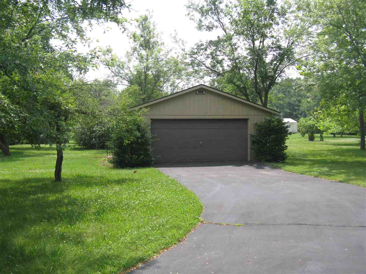 3366 Yale Bridge Road South Beloit, IL 61080 - Photo 3 of 11 Gallery Image 3