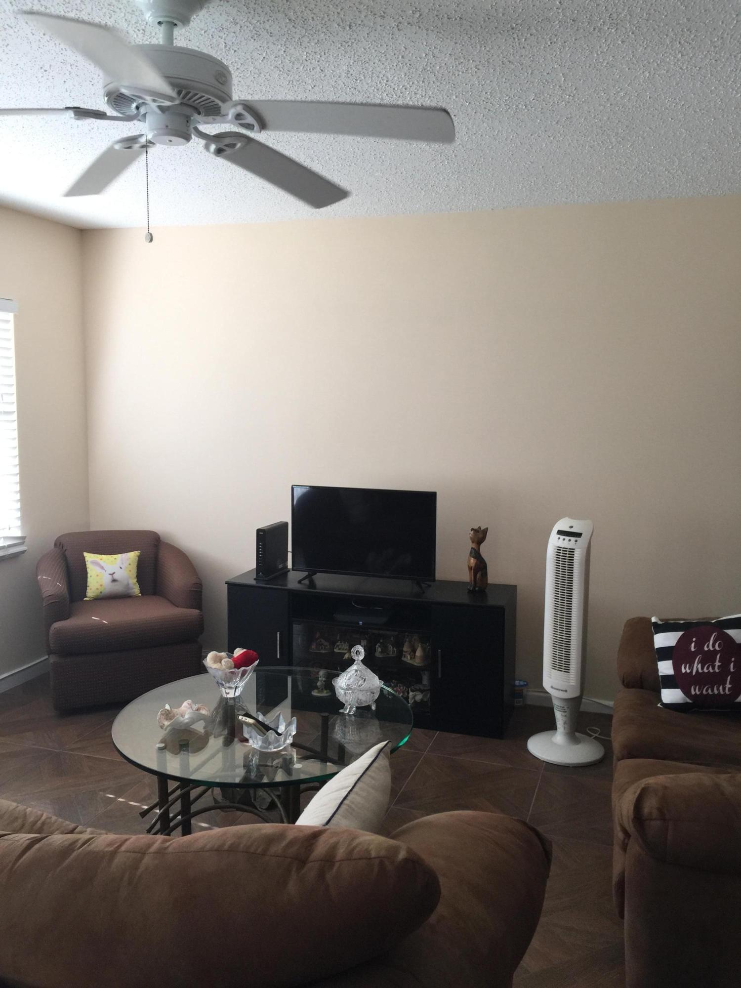 51 Fanshaw B Boca Raton, FL 33434 - Photo 3 of 31 IMG_4905