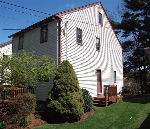 172 Brook Farm Road, Unit 172 Boston, MA 02132 - Photo 2 of 8 Gallery Image 2