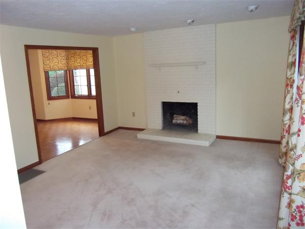 172 Brook Farm Road, Unit 172 Boston, MA 02132 - Photo 5 of 8 Gallery Image 5