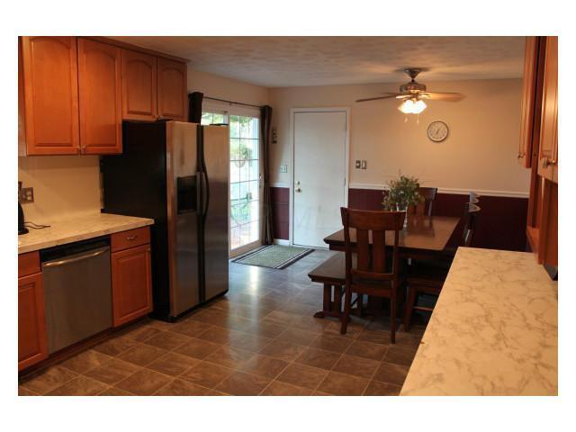 7486 Refugee Road Southwest Pataskala, OH 43062 - Photo 5 of 21