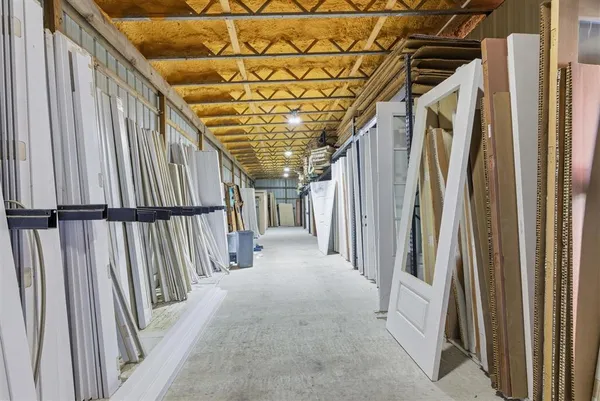 $1,350,000 | 125 Highway 165, Iowa, LA 70647