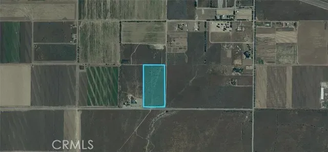 a view of a dry field