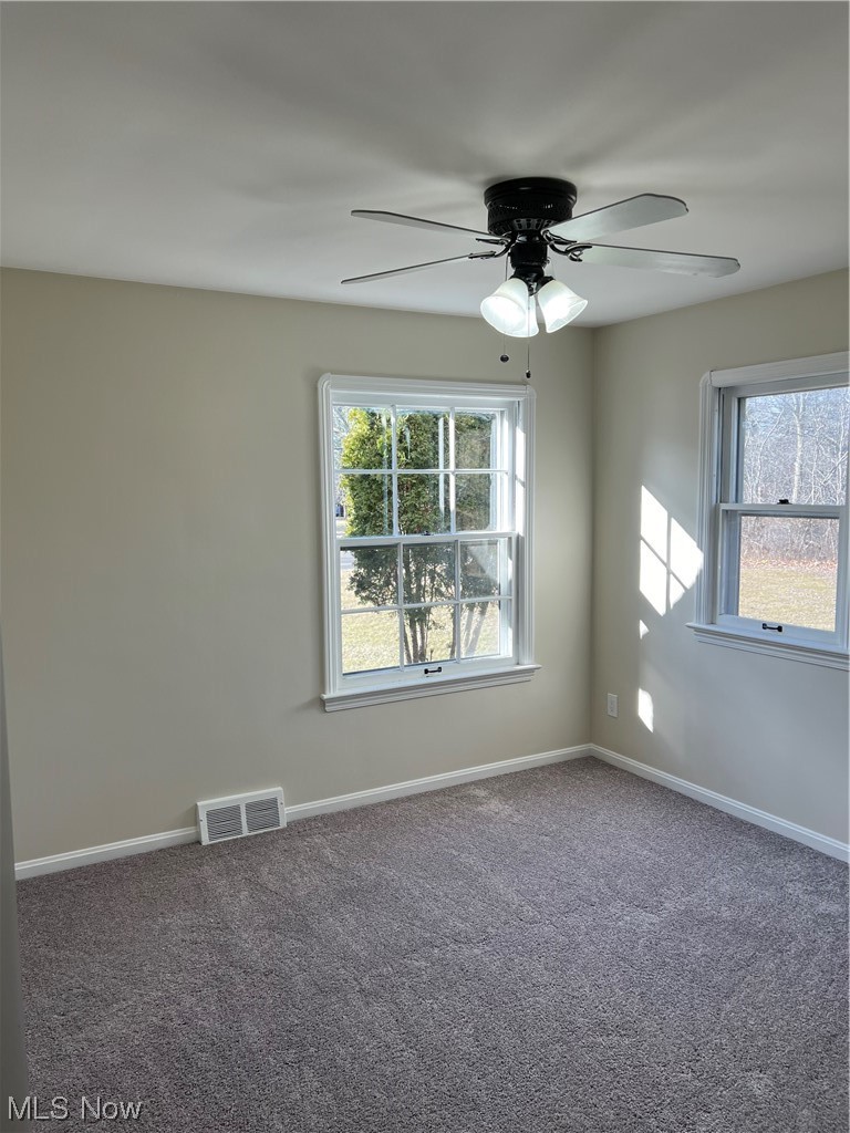 6771 York Road Cleveland, OH 44130 - Photo 16 of 28 Bedroom 2 Main Floor
