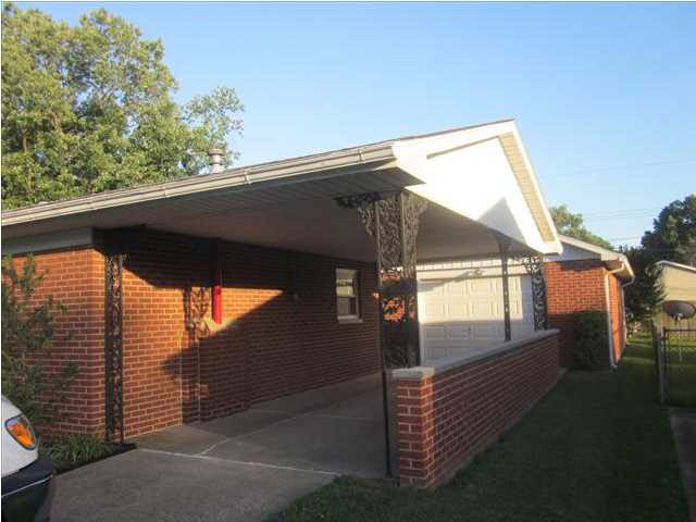 308 West Mill Road Evansville, IN 47710 - Photo 3 of 14 Gallery Image 3