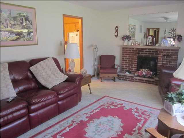 308 West Mill Road Evansville, IN 47710 - Photo 4 of 14 Gallery Image 4