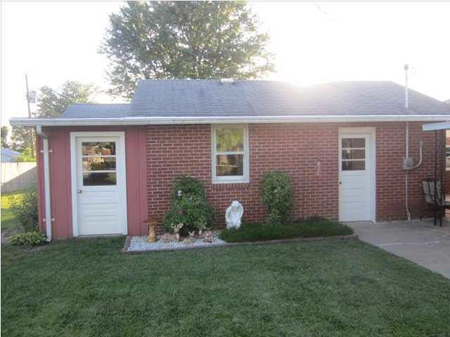 308 West Mill Road Evansville, IN 47710 - Photo 10 of 14 Gallery Image 10