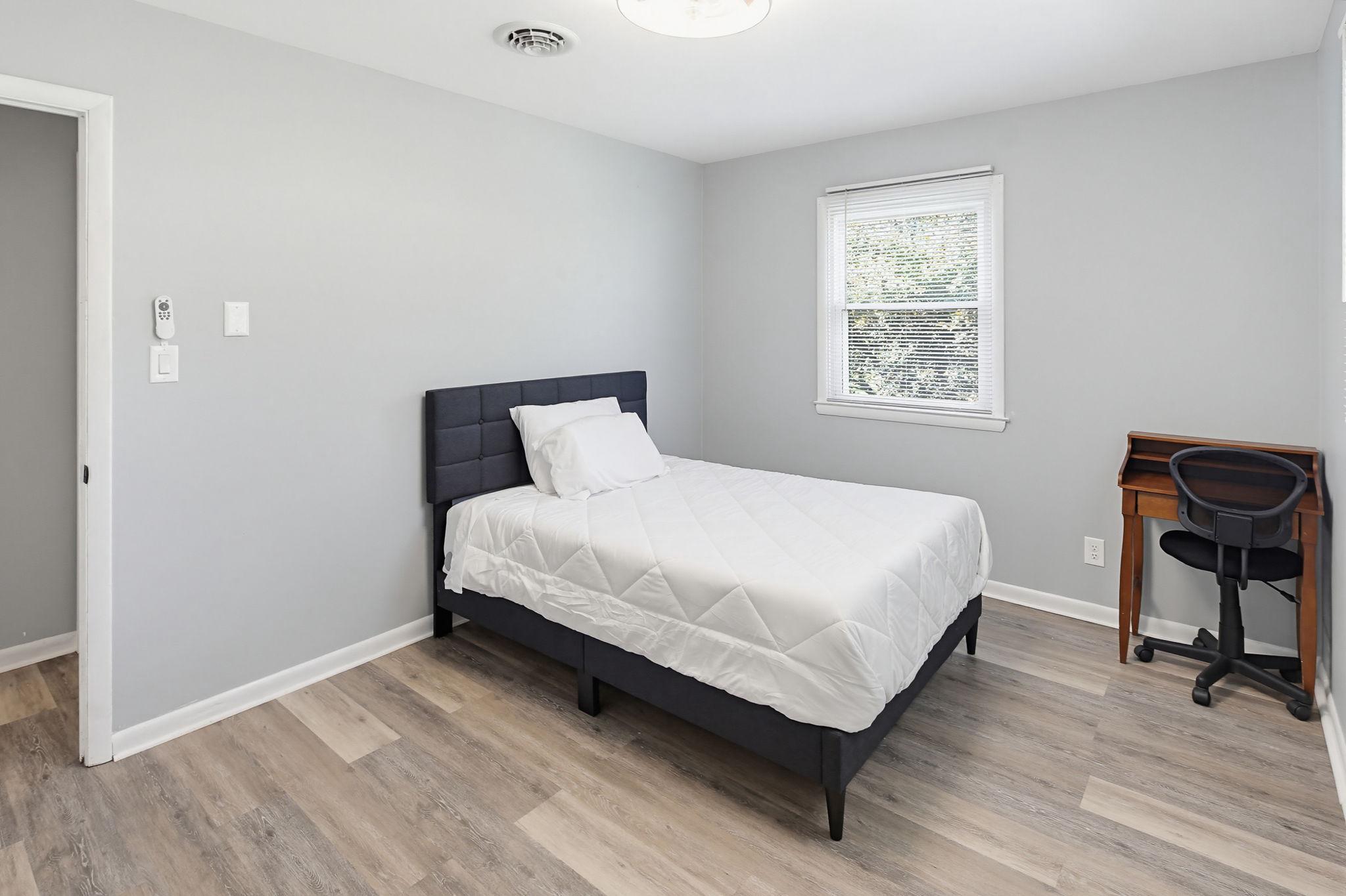 119 Schoolhouse Road Sykesville, MD 21784 - Photo 23 of 51 Second Bedroom