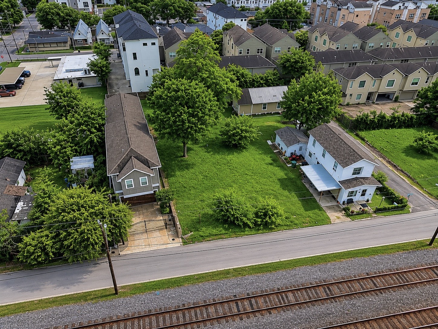4309 Allen Street Houston, TX 77007 - Photo 6 of 6 an aerial view of a house
