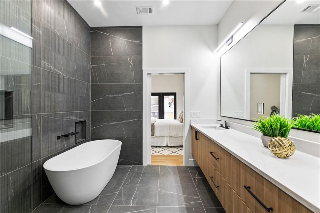 582 Hope Street Southwest Atlanta, GA 30310 - Photo 33 of 62