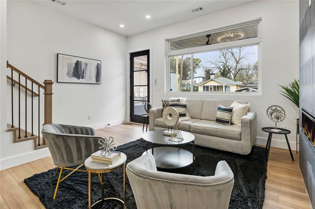 582 Hope Street Southwest Atlanta, GA 30310 - Photo 6 of 62