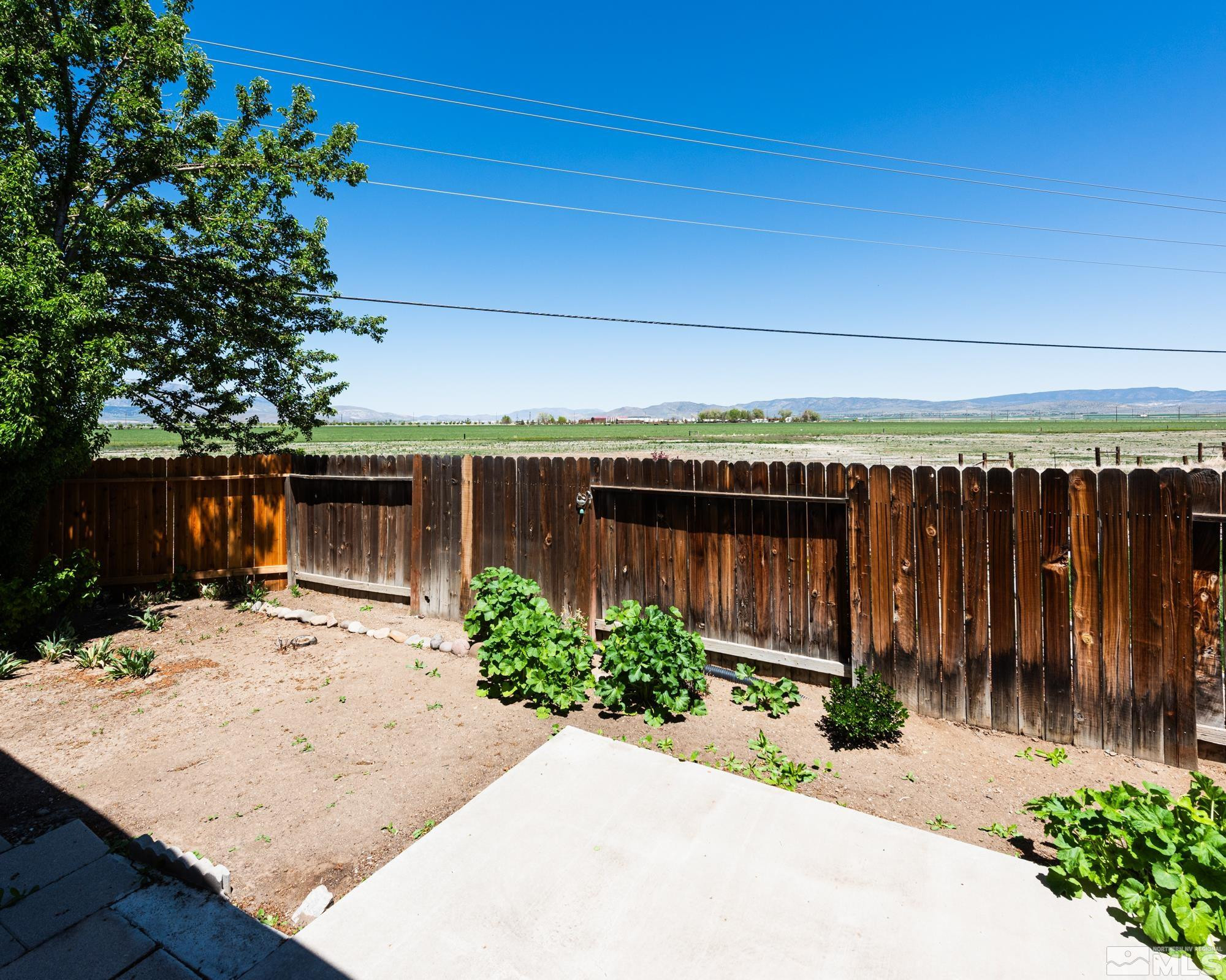 1175 White Oak Loop Minden, NV 89423 - Photo 2 of 27 Photo 2