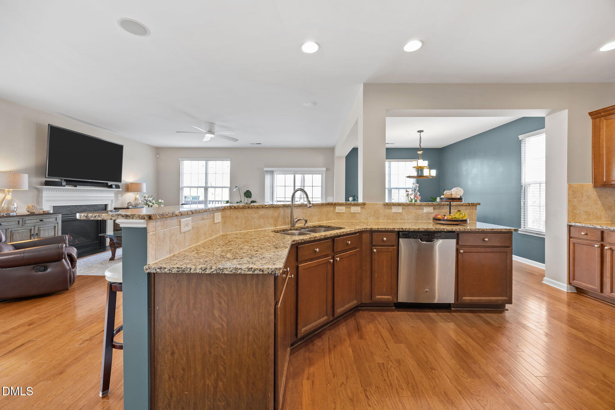 5049 Jelynn Street Raleigh, NC 27616 - Photo 12 of 33 12