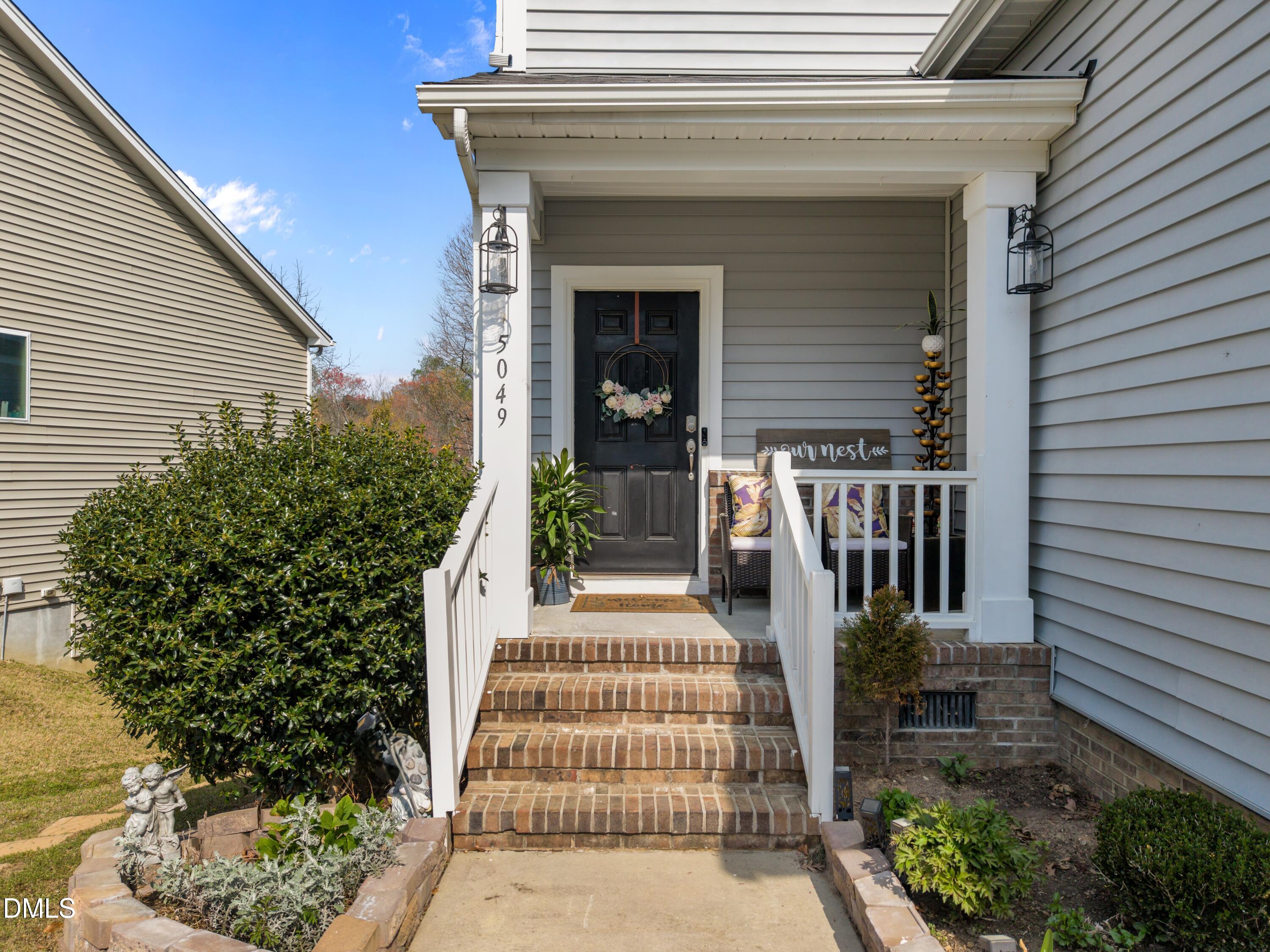 5049 Jelynn Street Raleigh, NC 27616 - Photo 3 of 33 3