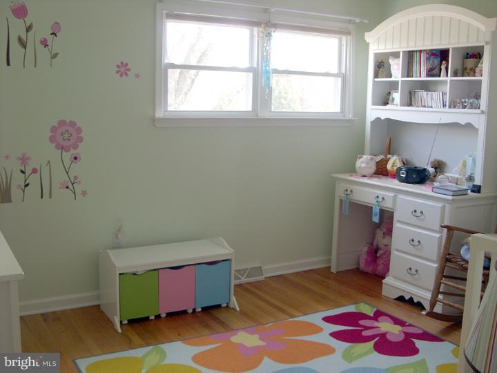 835 Chatfield Road Warrington, PA 18976 - Photo 12 of 20 Gallery Image 12