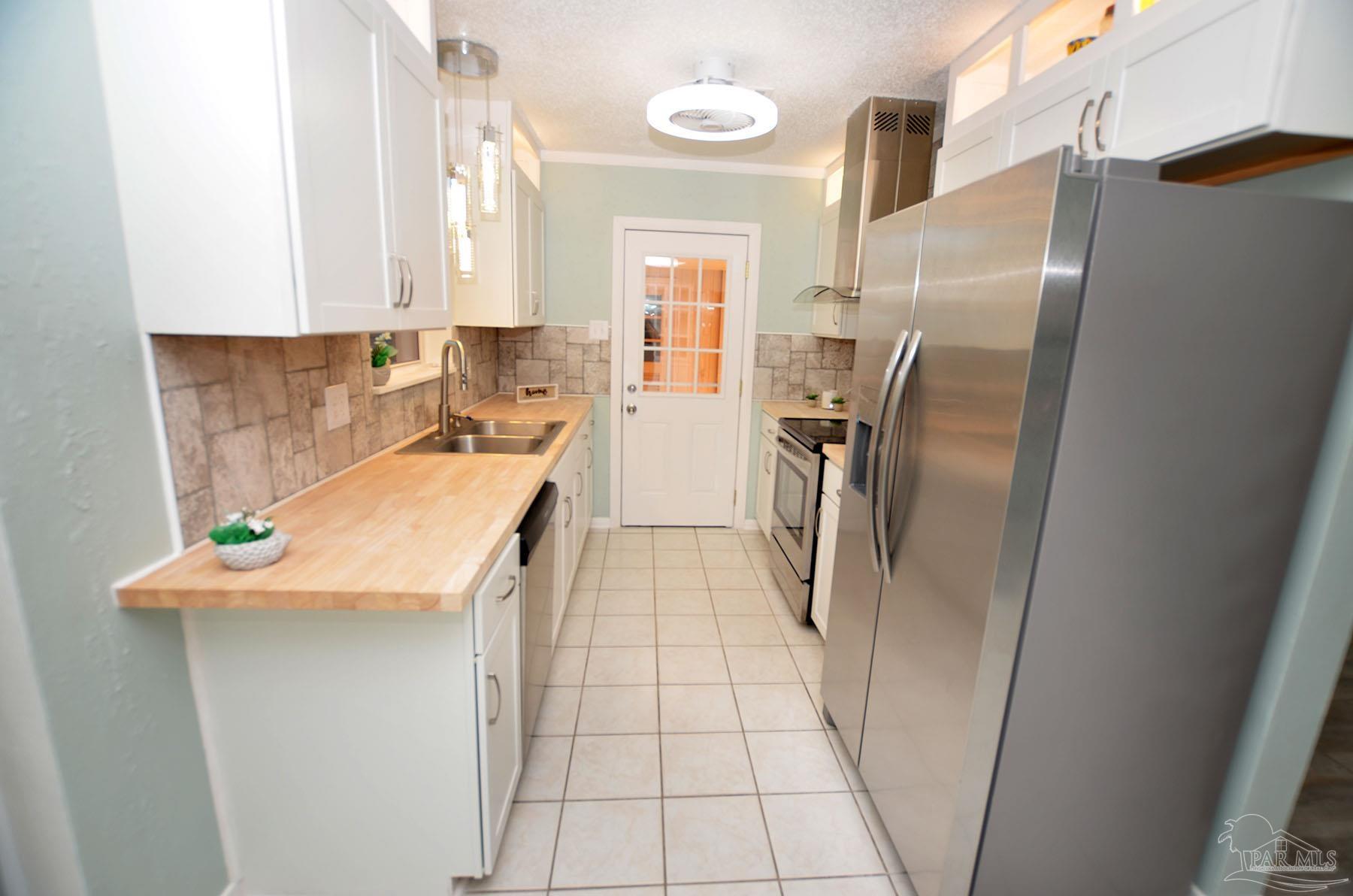 6 Gamwell Road Pensacola, FL 32506 - Photo 11 of 51