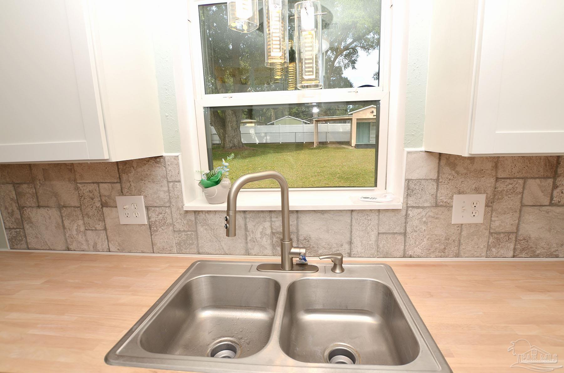 6 Gamwell Road Pensacola, FL 32506 - Photo 15 of 51