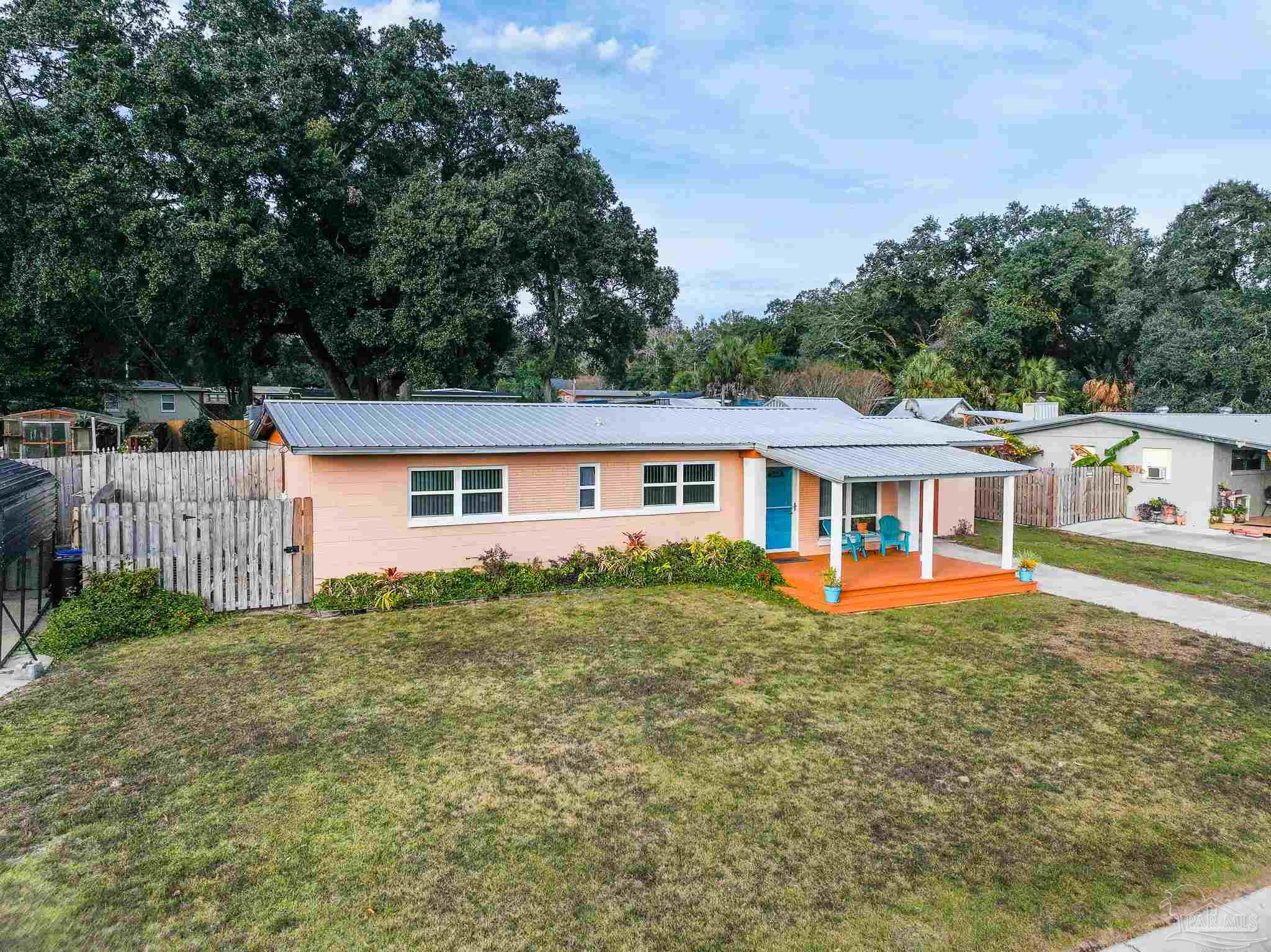 6 Gamwell Road Pensacola, FL 32506 - Photo 2 of 51