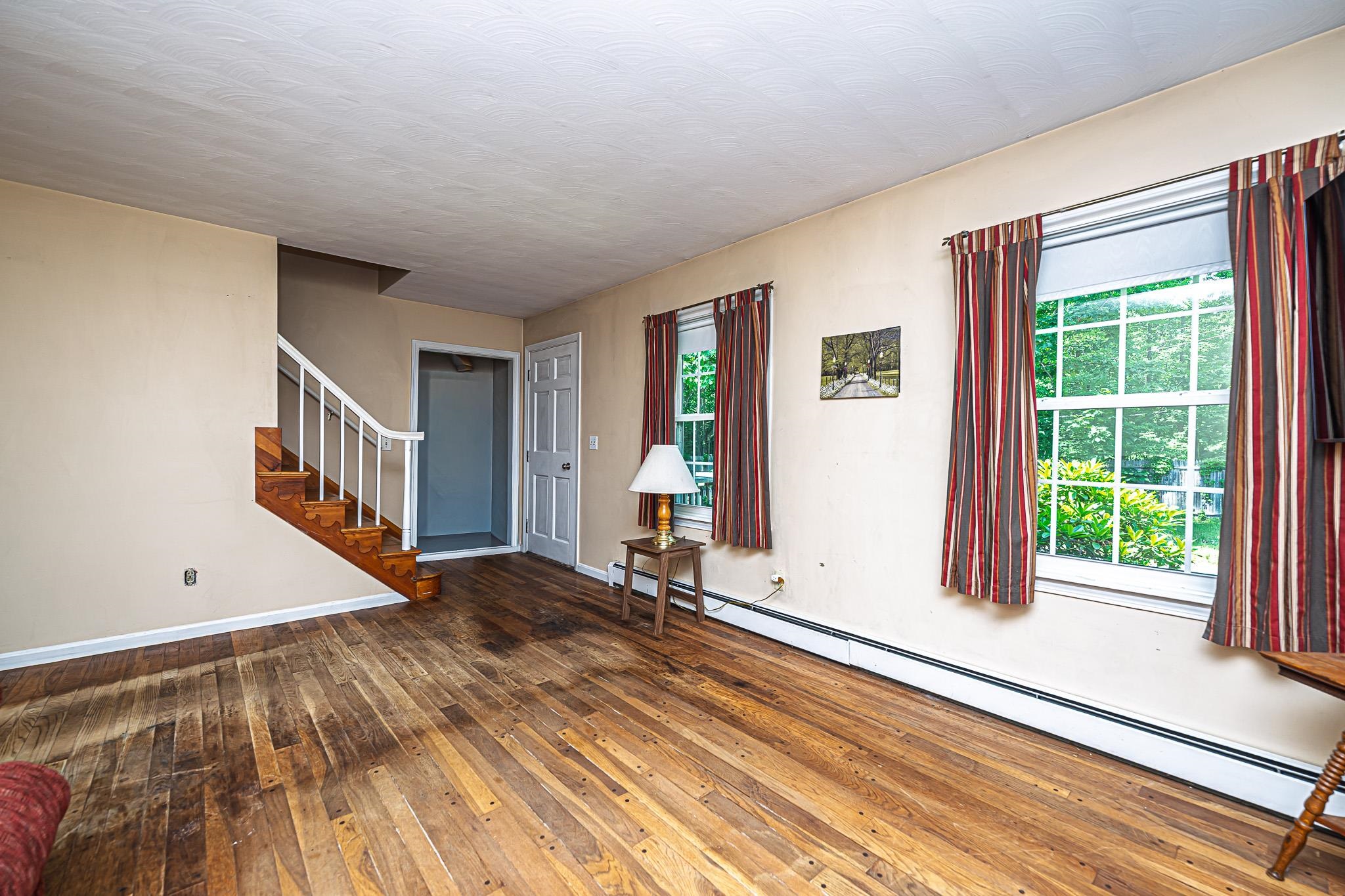 7 Squamscott Road Stratham, NH 03885 - Photo 13 of 46