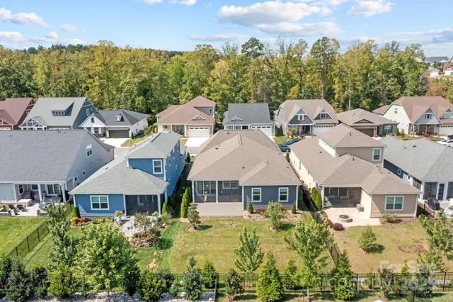 a house view with a outdoor space