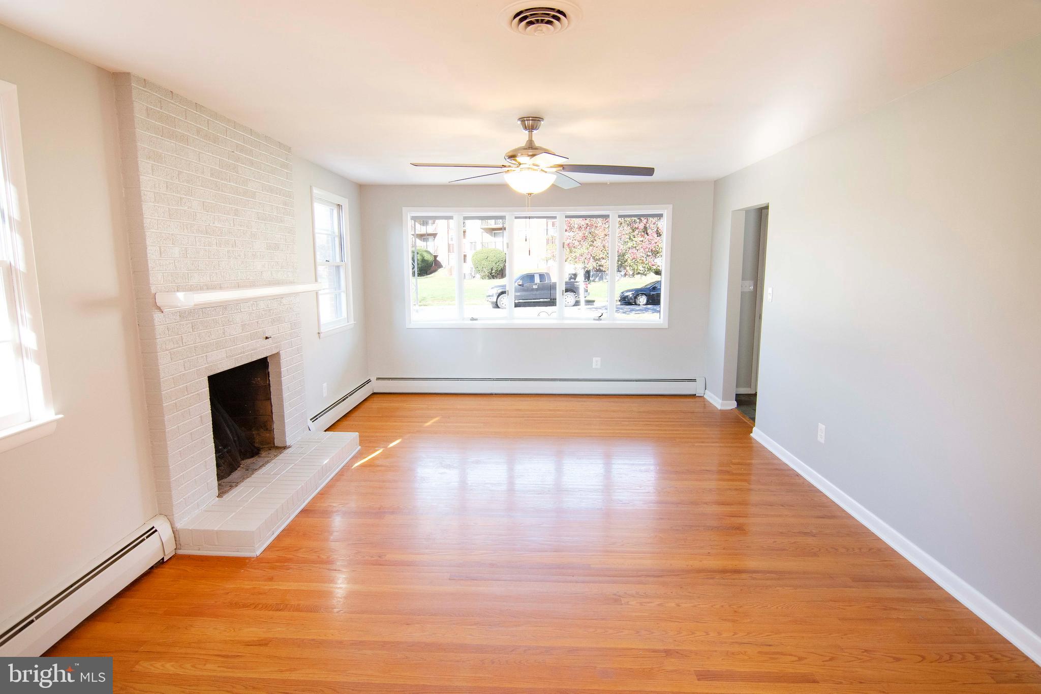 2827 Willoughby Road Baltimore, MD 21234 - Photo 4 of 19 Gallery Image 4