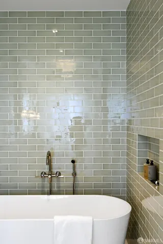 a black and white photo of a living room