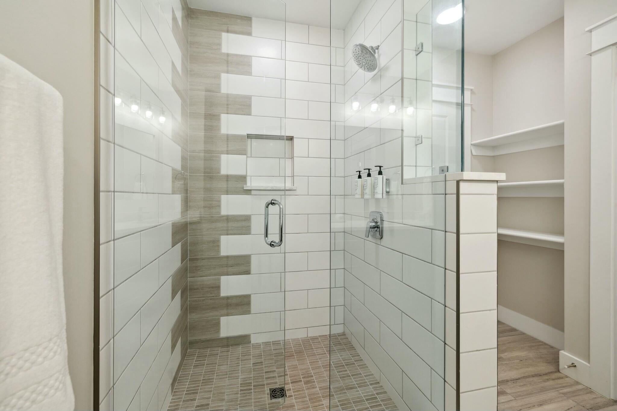 202 Henderson Resort Way, Unit 1204 Destin, FL 32541 - Photo 17 of 29 a bathroom with a shower