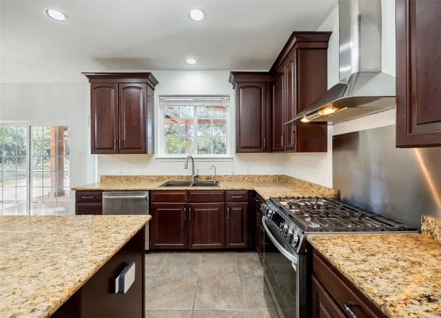 $1,699,999 | 16206 Sweetwood Trail, Austin, TX 78737