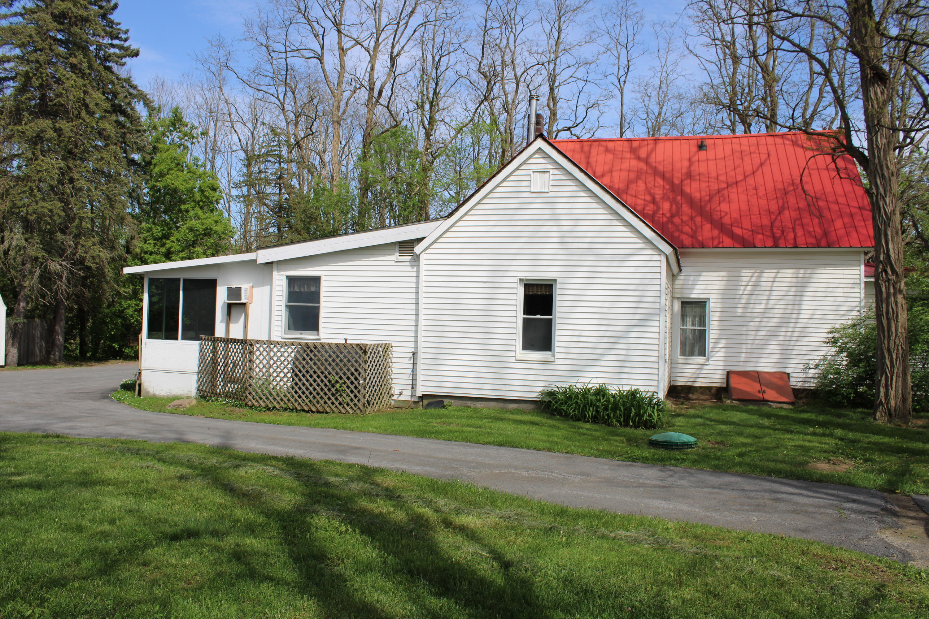 1264 State Rte 3 Plattsburgh, NY 12962 - Photo 4 of 37 Gallery Image 4